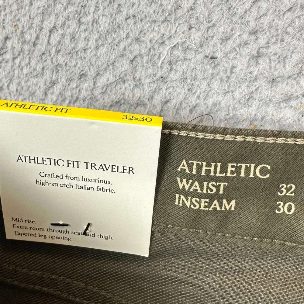 NEW Banana Republic Pants Mens 32X30 Athletic Fit Traveler Olive Green 5-Pocket